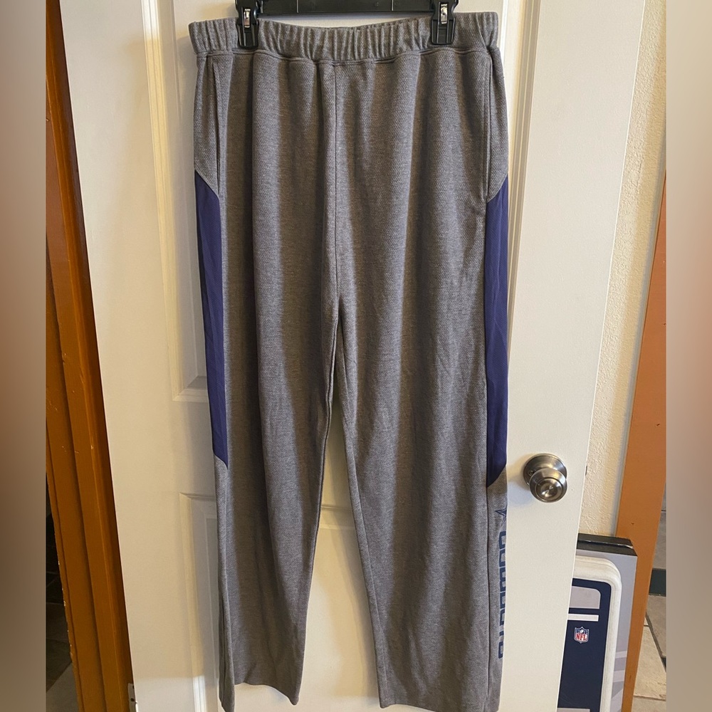 NWOT Men’s Dallas Cowboys Bottoms.